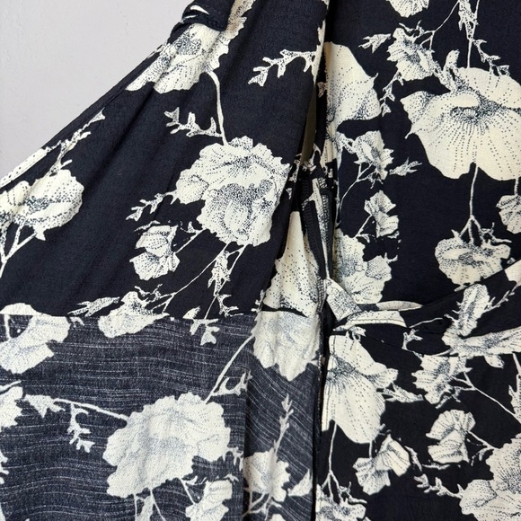 Free People French Quarter Black & Cream Floral Wrap Mini Dress Size Medium - Picture 5 of 13